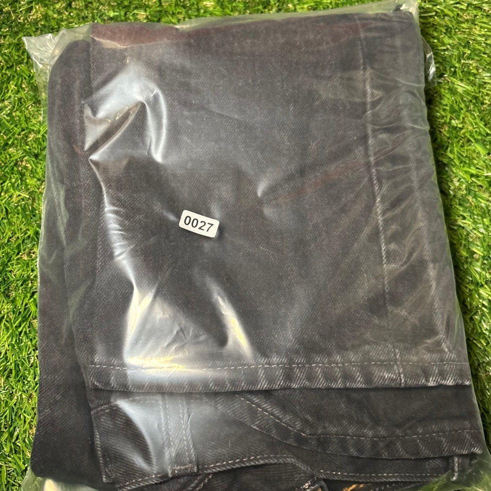 Vintage Levis 501 Black Denim Jeans Made in USA 1998 Button Fly W31 L34 501-0660 - Picture 16 of 16